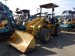 CATERPILLAR Wheel loaders 903B 2005