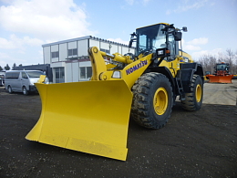 KOMATSU Wheel loaders WA320-8 2021
