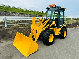 KOMATSU Wheel loaders WA40-6 2010