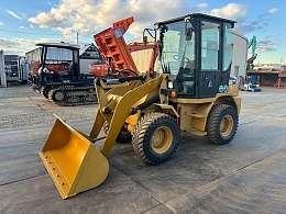 CATERPILLAR Wheel loaders 901B2 2013