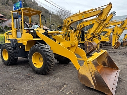 コマツ タイヤショベル(ホイールローダー) WA100-6 2013年