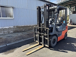 TOYOTA Forklifts 7FGL15 2003
