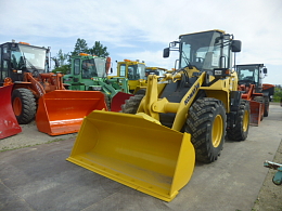 KOMATSU Wheel loaders WA100-8 2018