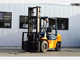 トヨタ フォークリフト 7FD30 2006年