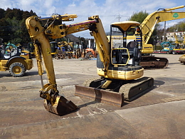 コマツ ミニ油圧ショベル(ミニユンボ) PC38UU-5 2014年