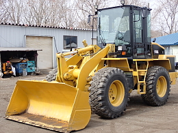CATERPILLAR Wheel loaders 910G 2001