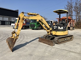 コマツ ミニ油圧ショベル(ミニユンボ) PC30MR-3 2015年