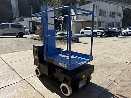 AICHI Aerial work Platforms (self-propelled) SV04B 2010