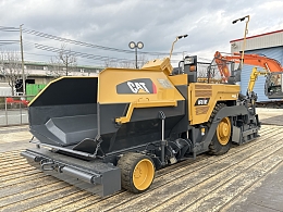 MITSUBISHI HEAVY INDUSTRIES Finishers/Pavers MF61WE 2008