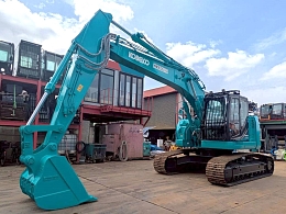 コベルコ建機 油圧ショベル(ユンボ) SK235SRD-3 2017年
