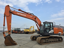HITACHI Excavators ZX200-6 2021