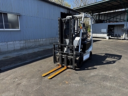 ユニキャリア フォークリフト (N)J1B1R15 2013年