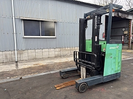 TOYOTA Forklifts 7FBR15 2011