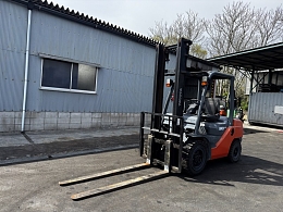 TOYOTA Forklifts 50-8FD30 2006