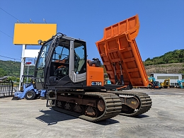 日立建機 キャリアダンプ EG70R-3 2012年