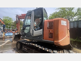 HITACHI Excavators ZX135USK-3 2011