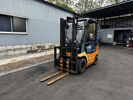 トヨタ フォークリフト 02-7FG15 2004年