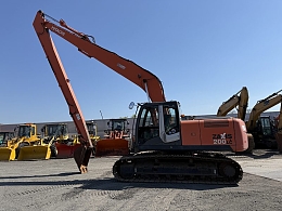 日立建機 油圧ショベル(ユンボ) ZX200LC-3 2011年