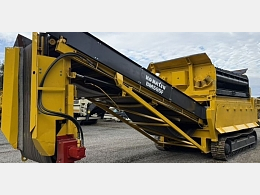 KOMATSU Wood chippers/Crushers BM595F 2002
