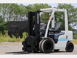 日産 フォークリフト EBT-U1F2 2015年