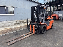 トヨタ フォークリフト 7FBJ35 2013年