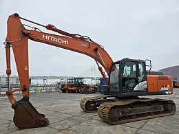 HITACHI Excavators ZX200LC-6 2020