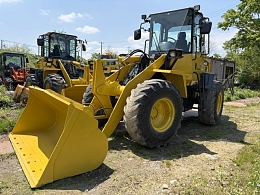 KOMATSU Wheel loaders WA150-5 2005