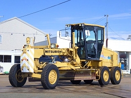 MITSUBISHI HEAVY INDUSTRIES Graders MG230 2012