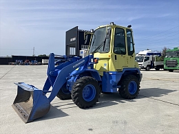 FURUKAWA CO., LTD Wheel loaders FL302-3 -