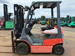 TOYOTA Forklifts 7FB15 2015