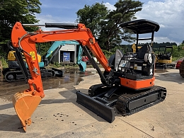 日立建機 ミニ油圧ショベル(ミニユンボ) ZX30U-5A 2015年