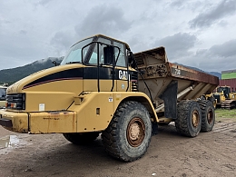 CATERPILLAR Carrier dumps 730 2011