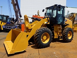 CATERPILLAR Wheel loaders 910K 2017