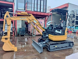 加藤製作所 ミニ油圧ショベル(ミニユンボ) HD30V5 2023年