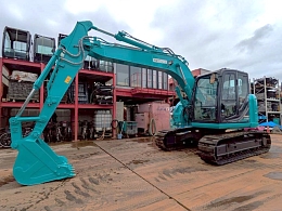 KOBELCO Excavators SK135SR-3 2015
