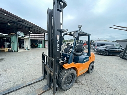 TOYOTA Forklifts 02-7FGJ35 1997