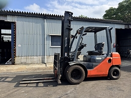 TOYOTA Forklifts 02-8FD25 2018