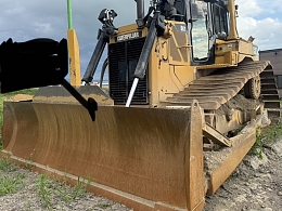 CATERPILLAR Bulldozers D6T 2014