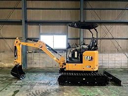 CATERPILLAR Mini excavators 302 CR 2021