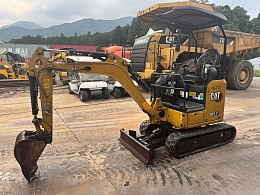 CATERPILLAR Mini excavators 301.7 CR 2020