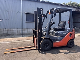 TOYOTA Forklifts 02-8FD15 2015