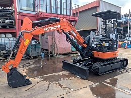 日立建機 ミニ油圧ショベル(ミニユンボ) ZX30U-5B 2021年