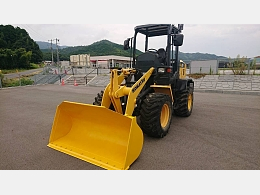 コマツ WA80-8 2019年