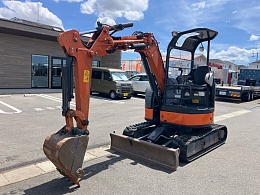 日立建機 ミニ油圧ショベル(ミニユンボ) ZX30UR-5B 2020年