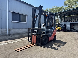 TOYOTA Forklifts 8FGL10 2009