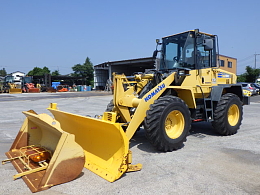 KOMATSU Wheel loaders WA100-5 2005