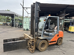 TOYOTA Forklifts 02-8FD30 2019