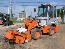 日立建機 タイヤショベル(ホイールローダー) ZW20 2013年