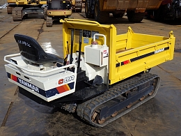 YANMAR Carrier dumps C8R -