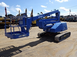 前田製作所 自走式高所作業車 HF120-2 2008年